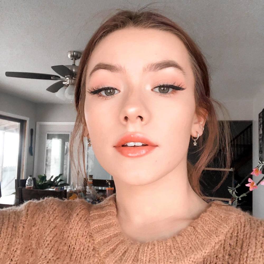 Meet your Posher, Kenzie
